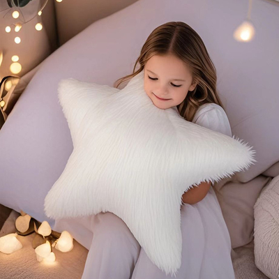 Pallone a cinque punte bianco/colorato Dolce bambola morbida ricoperta di peluche giocattoli Hobbies Pallone raffinato Decorazione domestica Regali di compleanno
